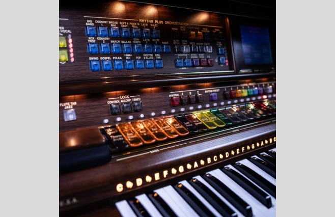 Lowrey Sensation DLX Limited Edition Organ, Used - All Inclusive Top Grade Package (SN:SU-430609A848093) - Image 11